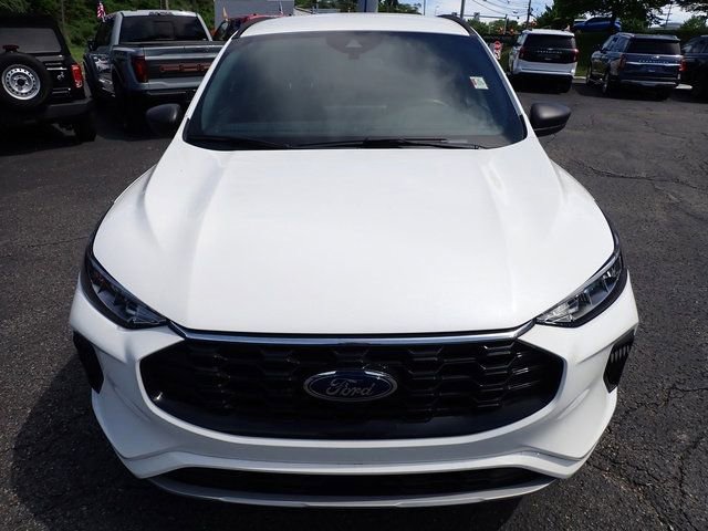 Certified 2024 Ford Escape ST-Line w/ Tech Pack #1 AWD/4WD image 12