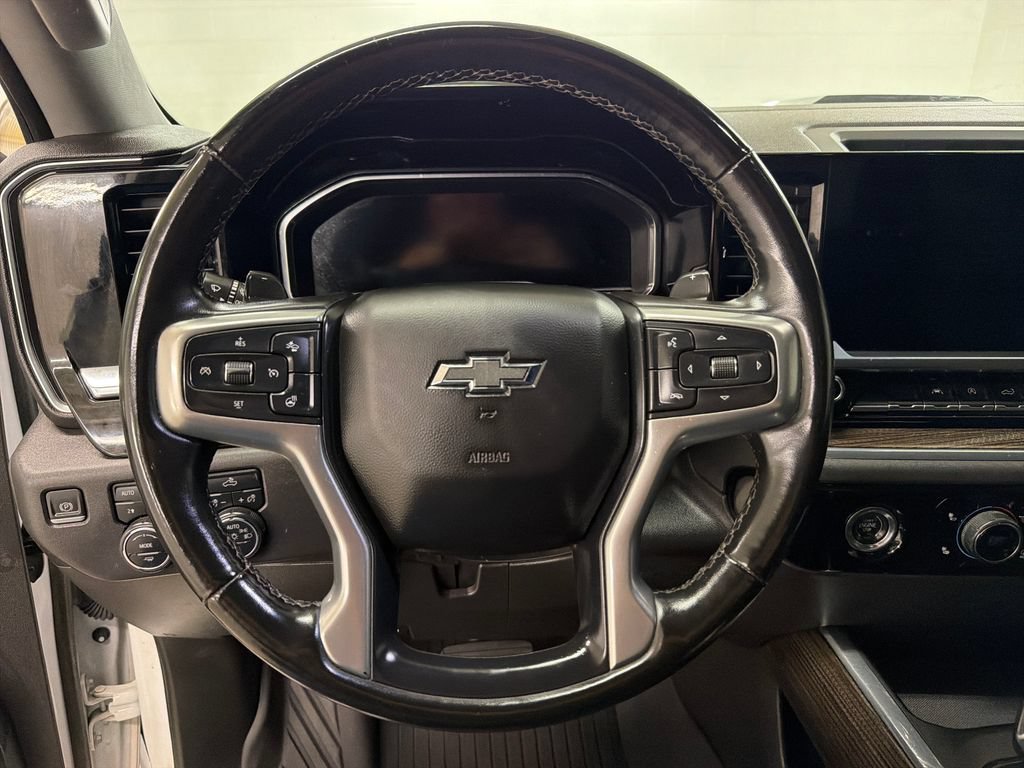 Used 2023 Chevrolet Silverado 1500 LT Trail Boss w/ Protection Package AWD/4WD image 18
