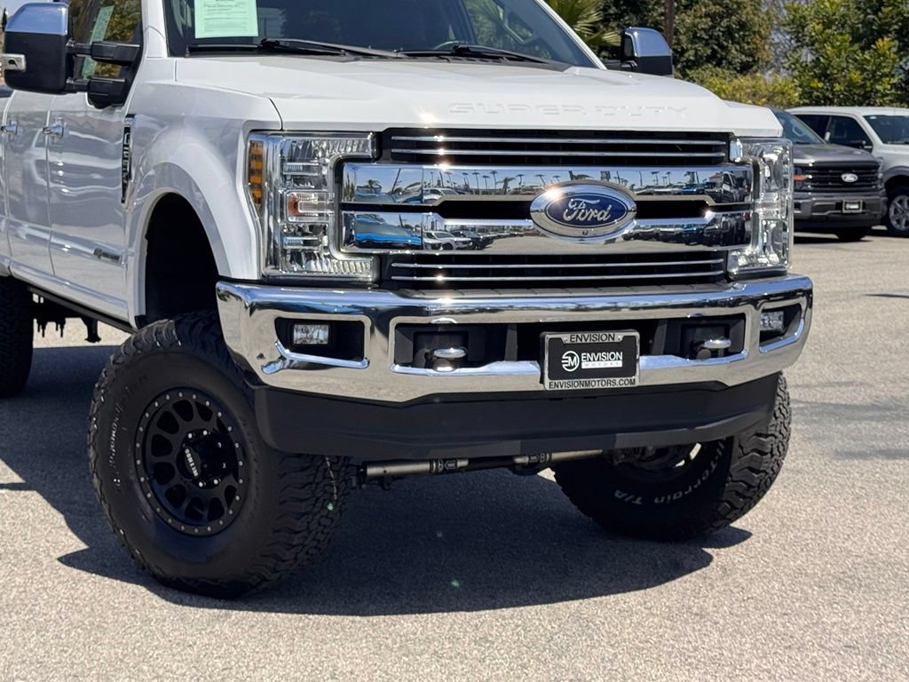 Certified 2019 Ford F250 Lariat w/ Chrome Package AWD/4WD image 3