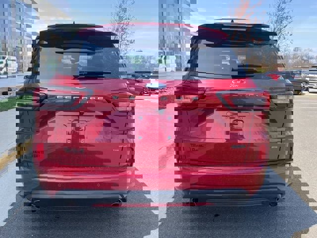 Certified 2025 Ford Escape ST-Line Elite w/ Premium Technology Package image 4