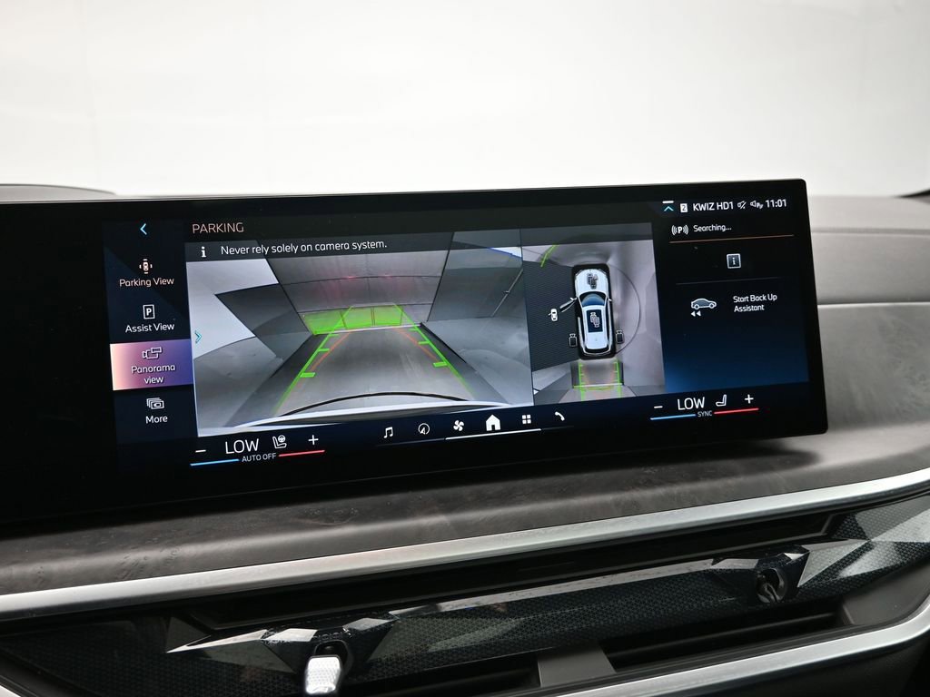 Used 2025 BMW X5 xDrive50e image 14