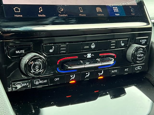 Used 2024 Jeep Grand Cherokee L Limited image 34