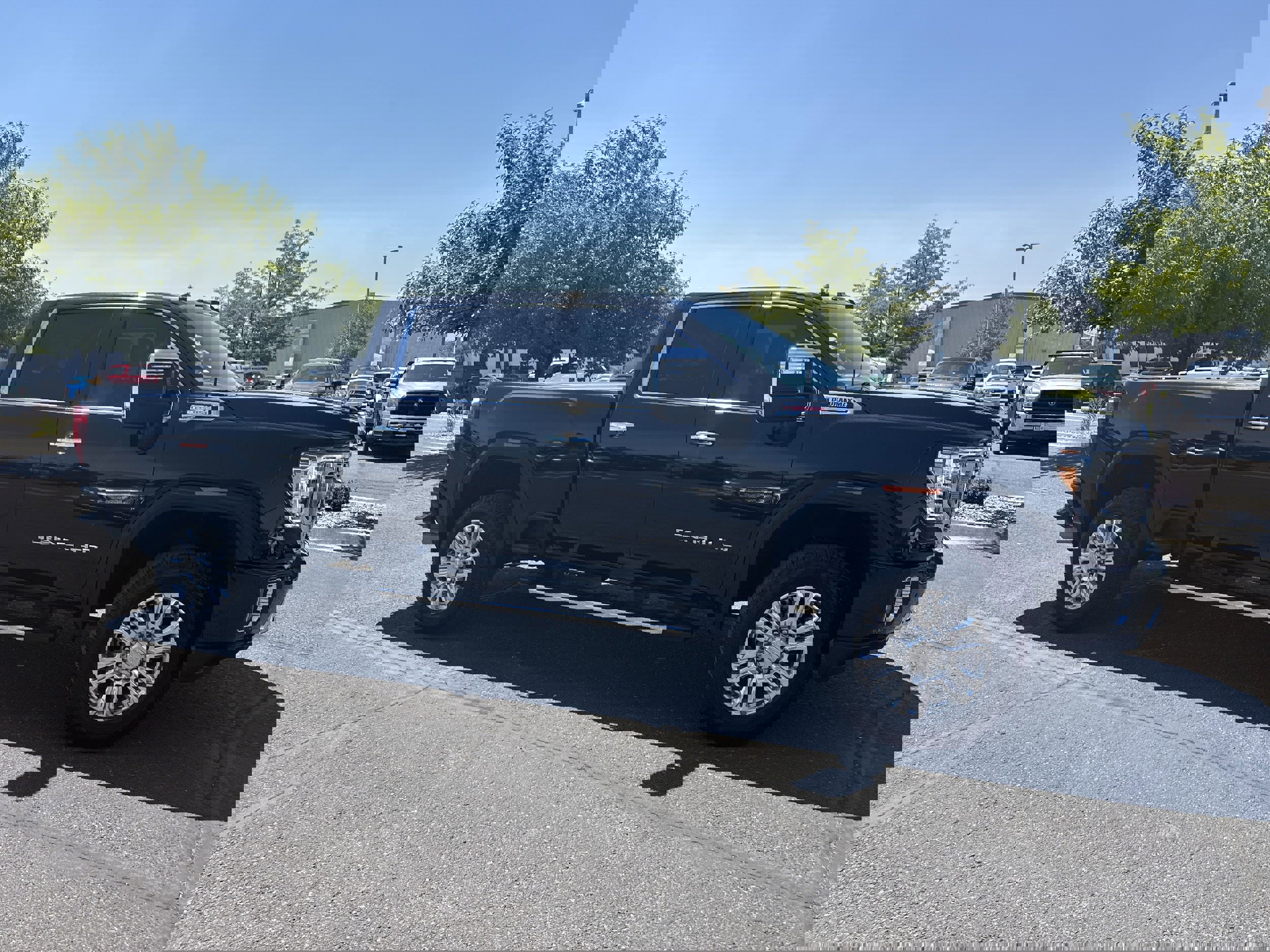 Used 2023 GMC Sierra 2500 Denali w/ Denali Ultimate Package image 4