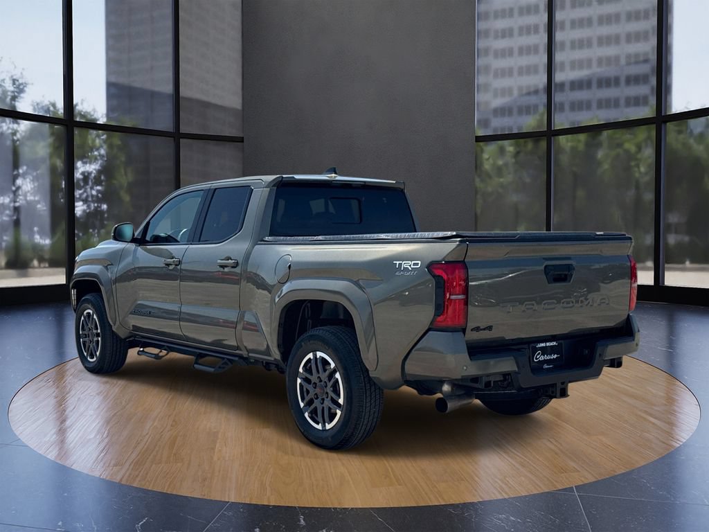 Used 2024 Toyota Tacoma TRD Sport AWD/4WD image 4
