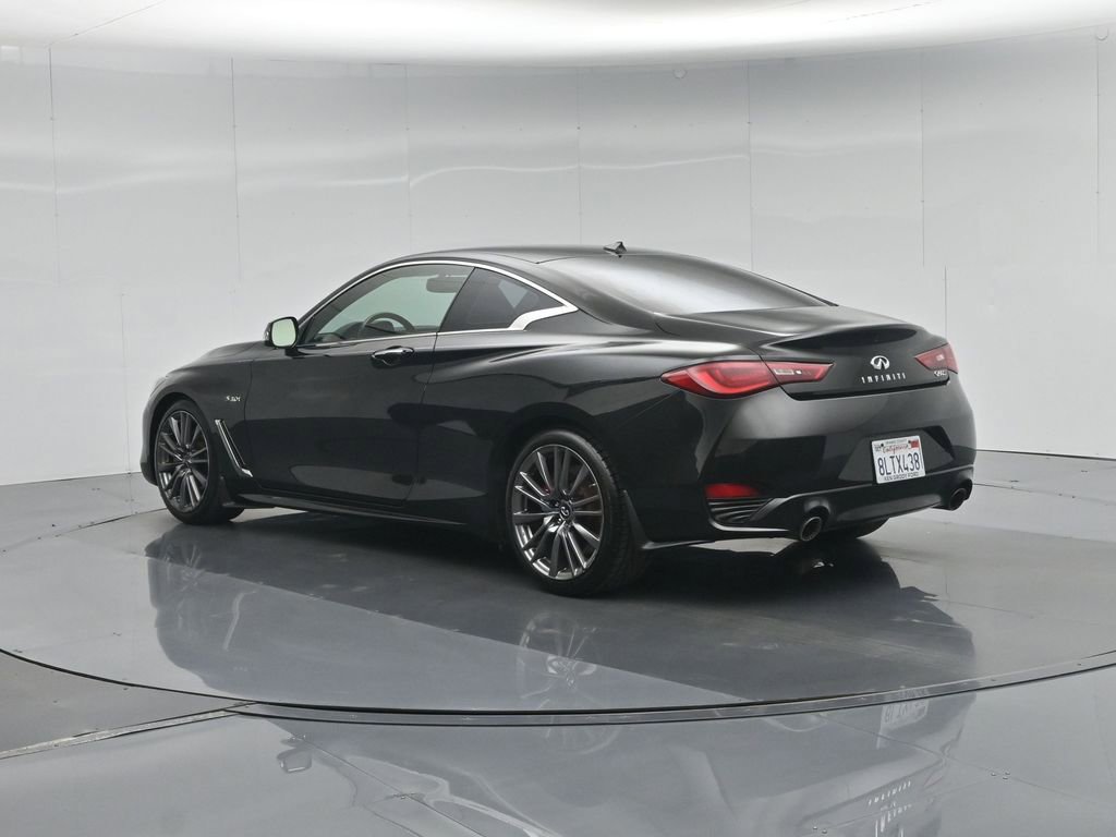 Used 2017 INFINITI Q60 Red Sport 400 RWD image 7