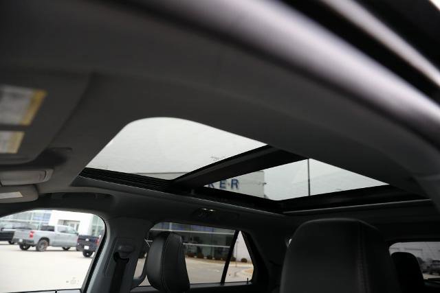 Certified 2022 Ford Explorer XLT w/ Equipment Group 202A image 23