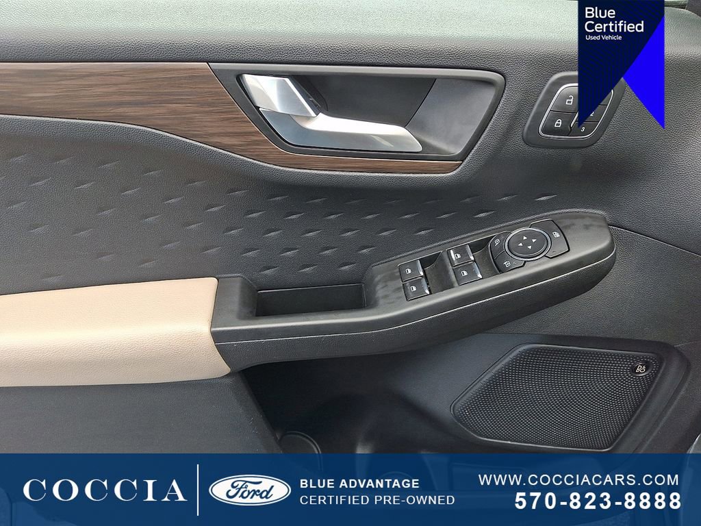 Certified 2020 Ford Escape Titanium AWD/4WD image 12