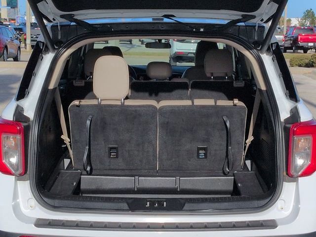 Certified 2024 Ford Explorer XLT w/ Equipment Group 202A image 13