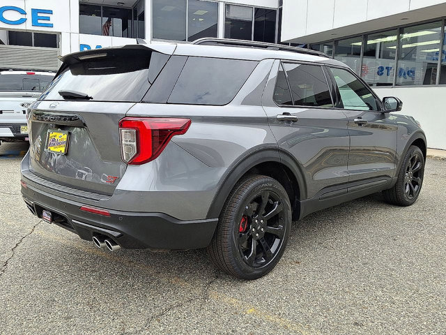 Certified 2023 Ford Explorer ST w/ Equipment Group 401A AWD/4WD image 8