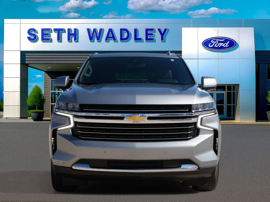 Used 2024 Chevrolet Suburban LT AWD/4WD image 4
