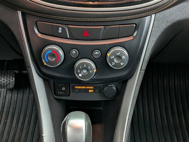 Used 2018 Chevrolet Trax LT FWD image 25
