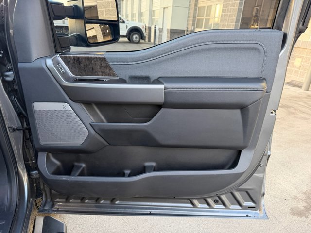 Certified 2025 Ford F350 Lariat w/ Black Appearance Package AWD/4WD image 16