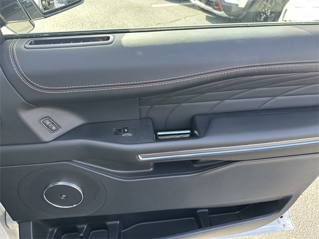 Certified 2024 Ford Expedition Max Platinum image 36