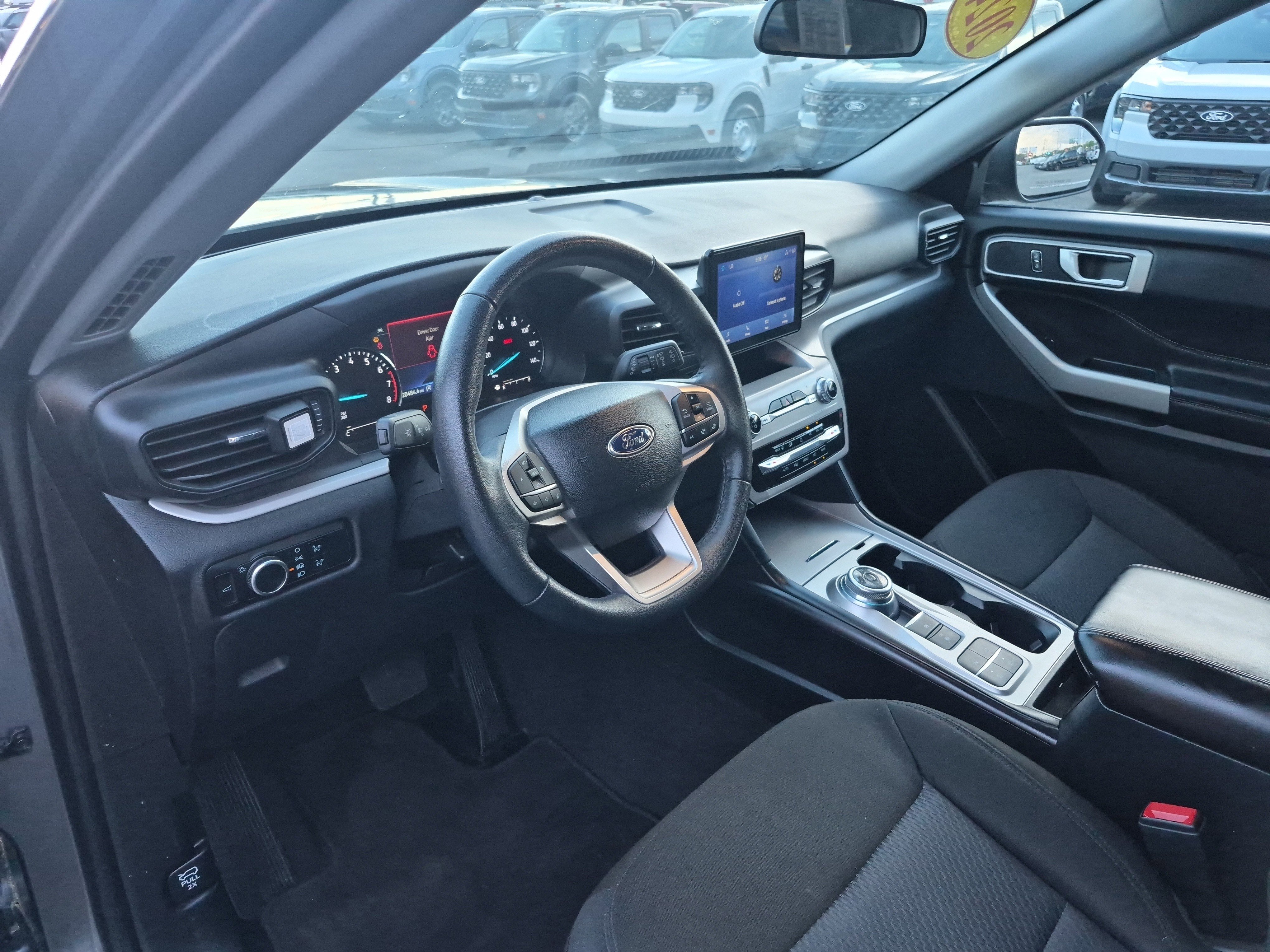 Certified 2024 Ford Explorer XLT image 12