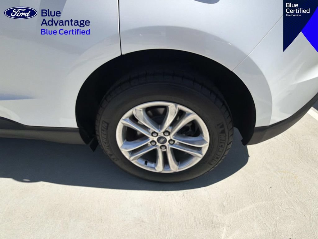 Certified 2018 Ford Edge SEL w/ Equipment Group 201A FWD image 13