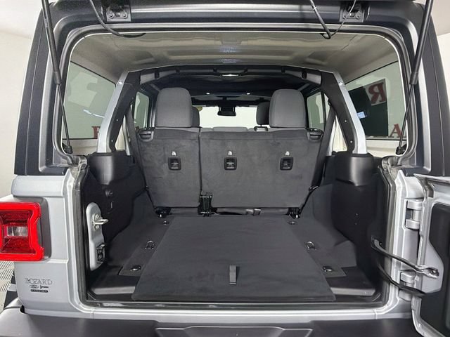 Used 2024 Jeep Wrangler Unlimited Rubicon AWD/4WD image 31