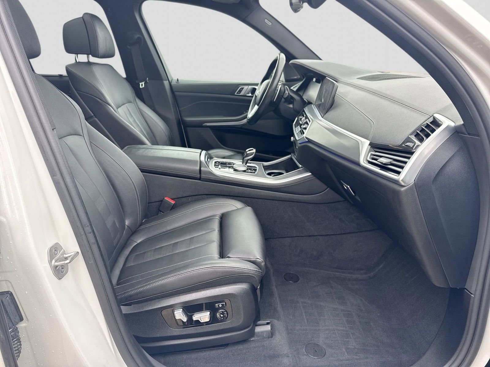 Used 2021 BMW X5 xDrive40i image 7