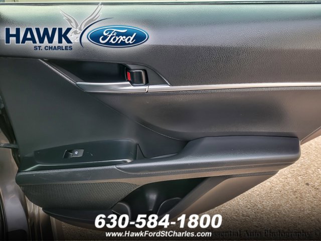 Used 2020 Toyota Camry SE image 19