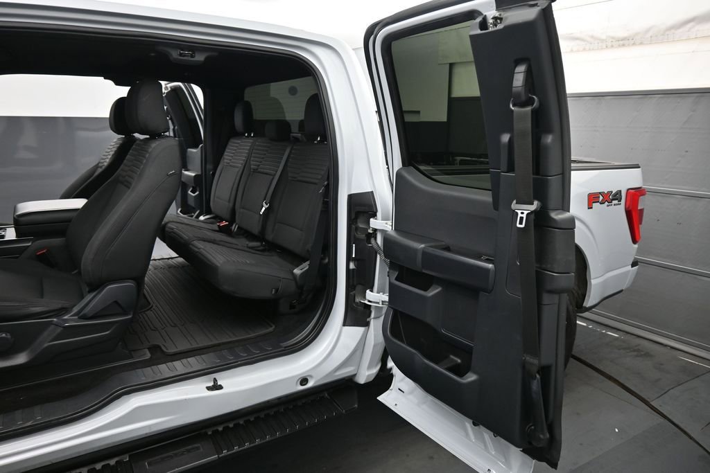 Certified 2022 Ford F150 XL w/ STX Appearance Package AWD/4WD image 15