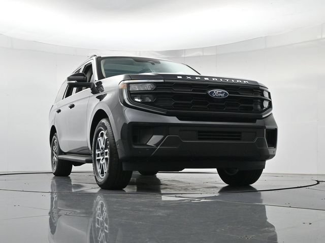 Certified 2025 Ford Expedition Active RWD image 41