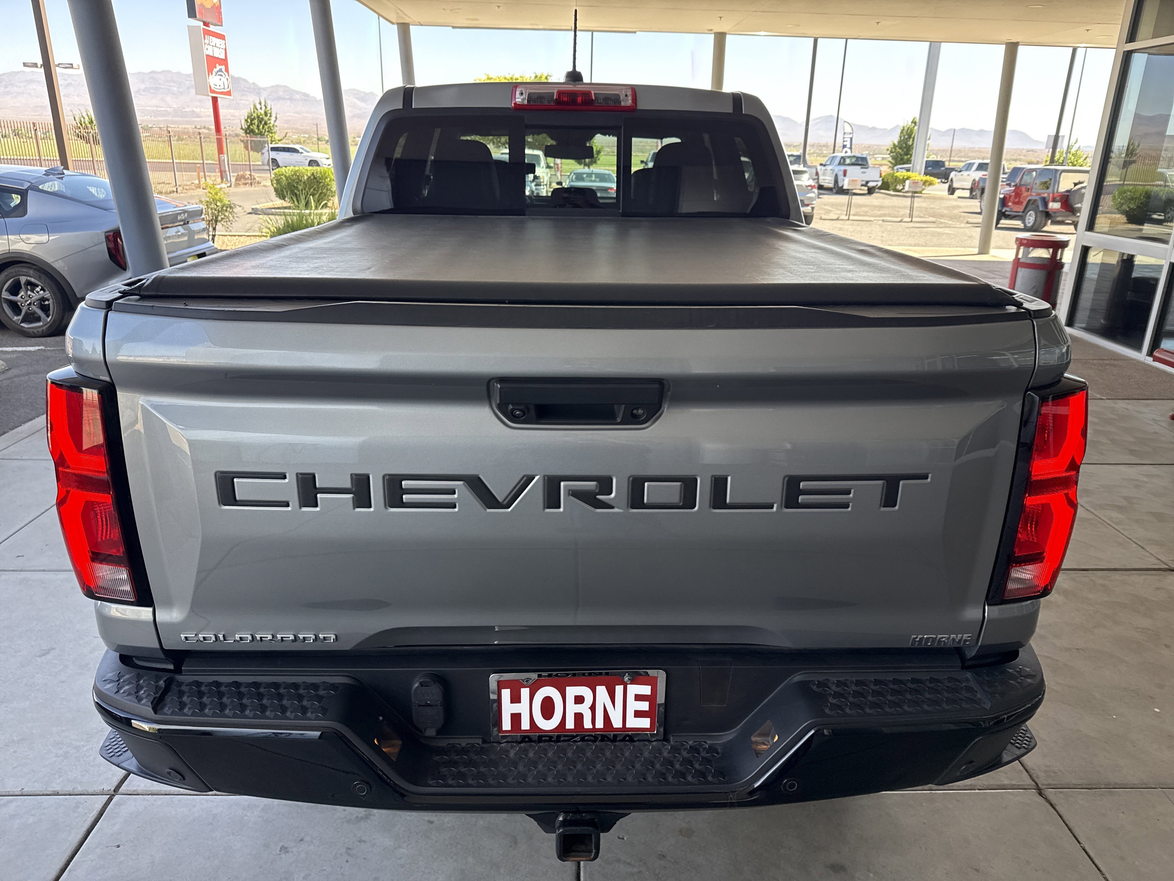 Used 2024 Chevrolet Colorado Z71 w/ Z71 Convenience Package 2 AWD/4WD image 5