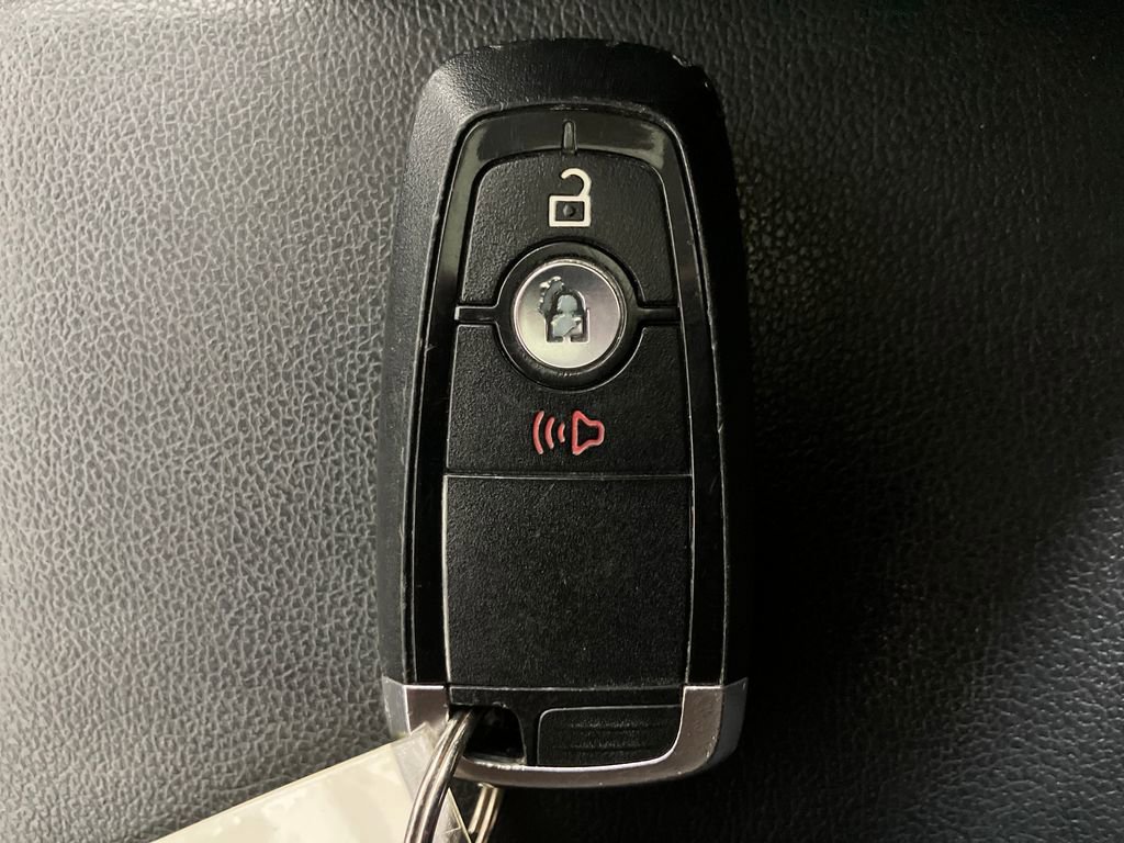 Certified 2018 Ford EcoSport SE w/ SE Convenience Package image 33