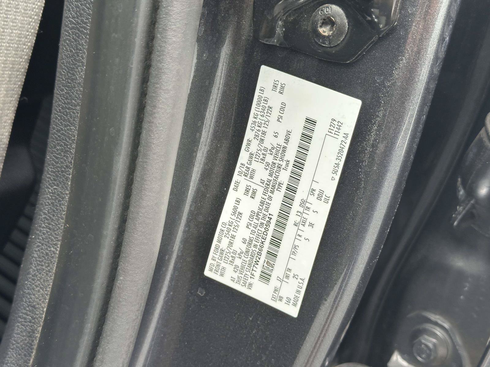 Certified 2019 Ford F250 XLT w/ XLT Premium Package AWD/4WD image 16