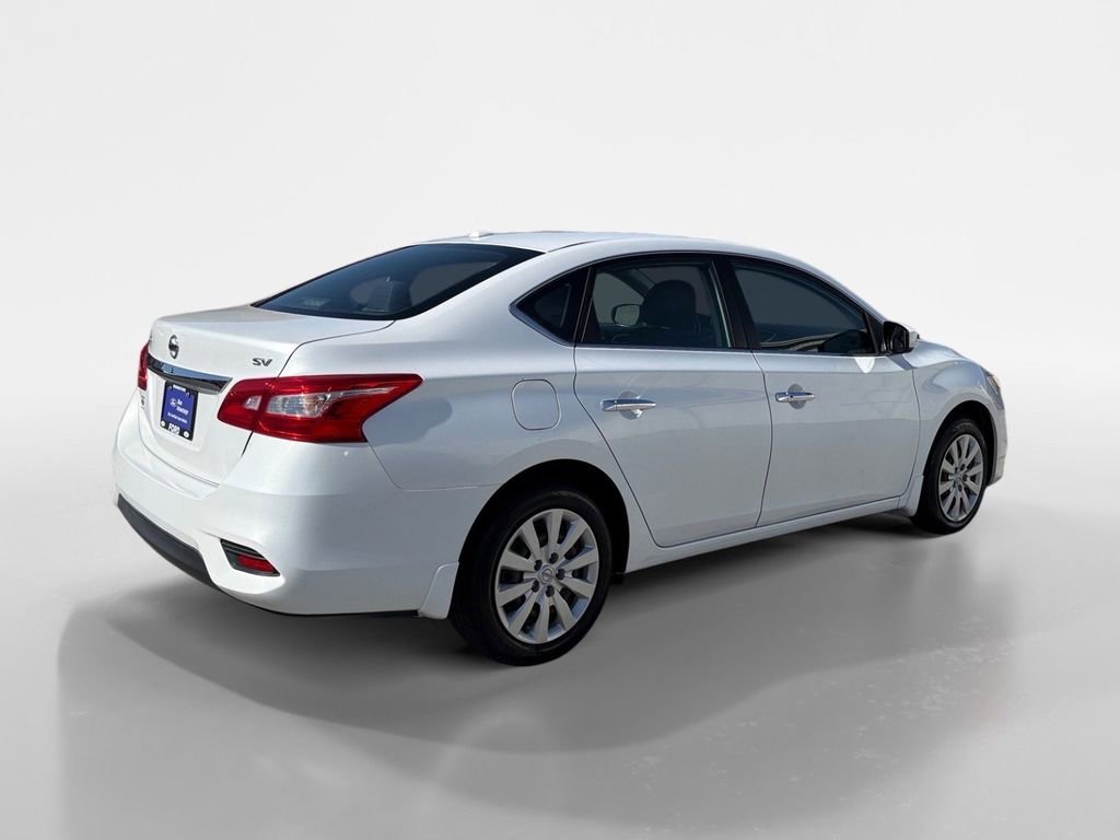 Used 2017 Nissan Sentra SV image 6