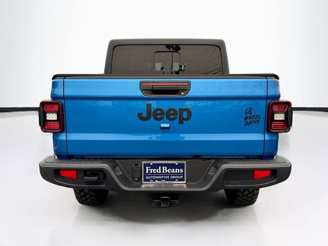 Used 2024 Jeep Gladiator Sport AWD/4WD image 9