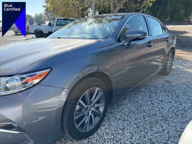 Used 2016 Lexus ES 300h w/ Navigation System Package