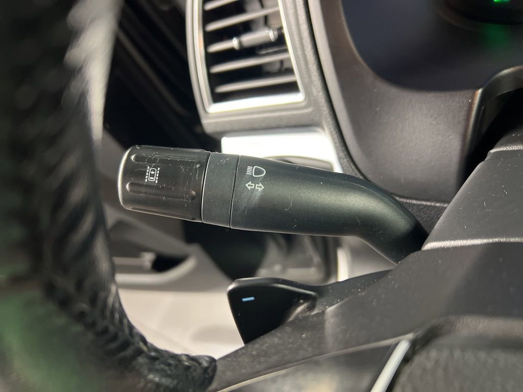 Certified 2017 Ford Explorer Limited w/ Equipment Group 301A image 21