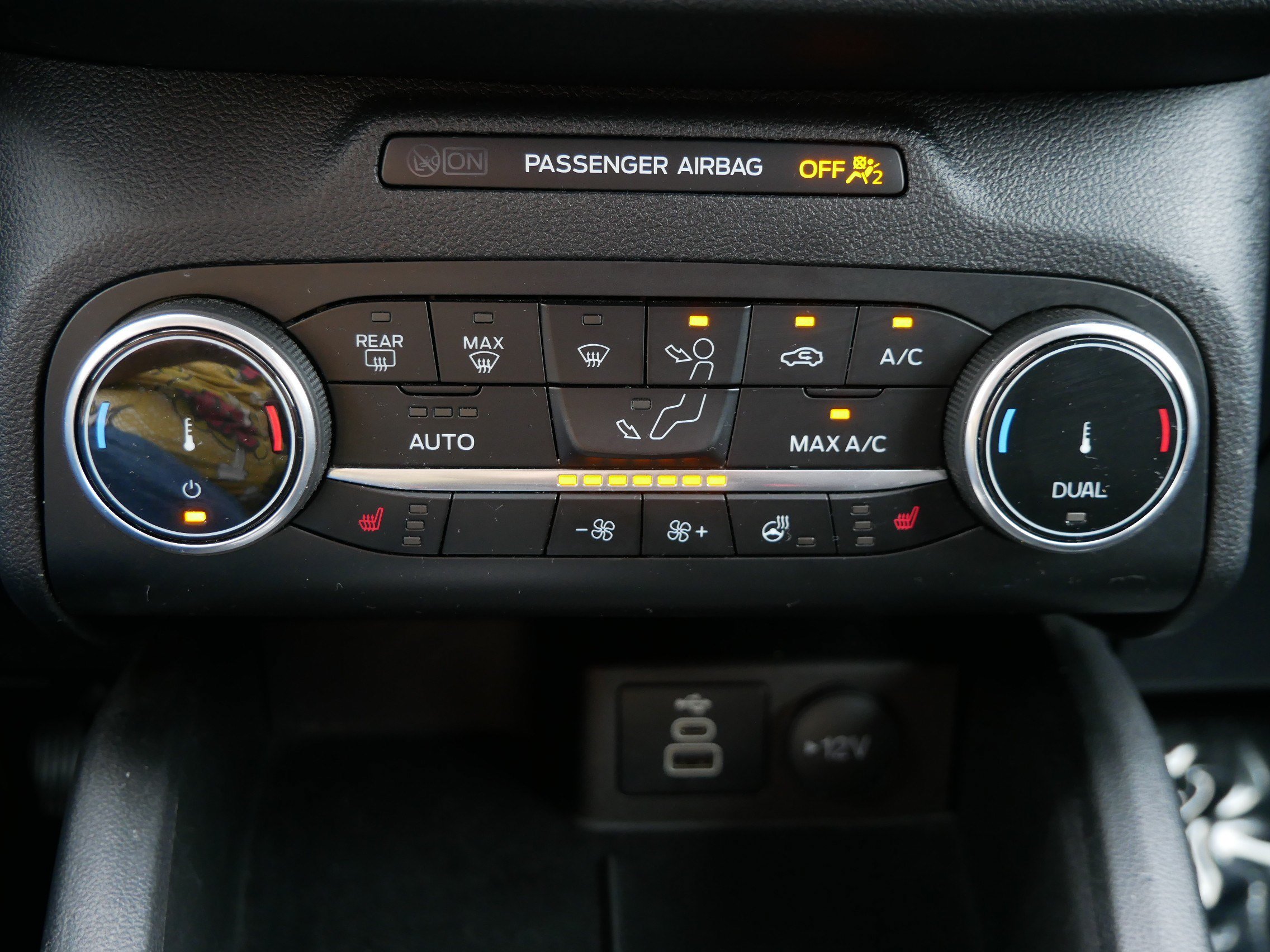 Certified 2024 Ford Escape Active AWD/4WD image 27