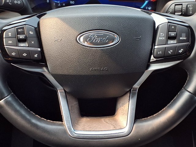 Certified 2023 Ford Explorer Platinum w/ Technology Package AWD/4WD image 18