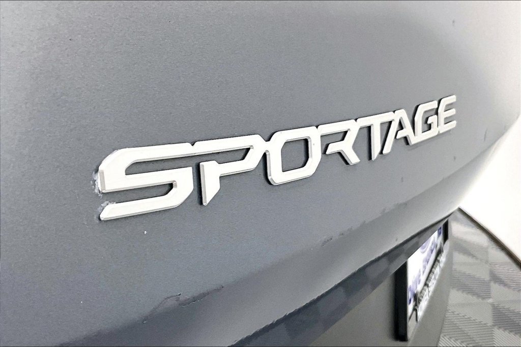 Used 2023 Kia Sportage EX FWD image 14