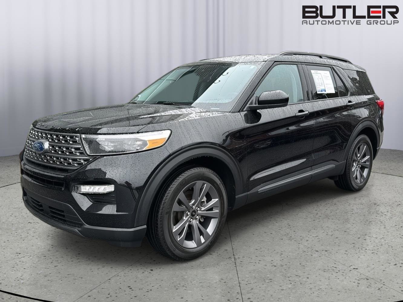 Certified 2024 Ford Explorer XLT w/ Equipment Group 202A image 2