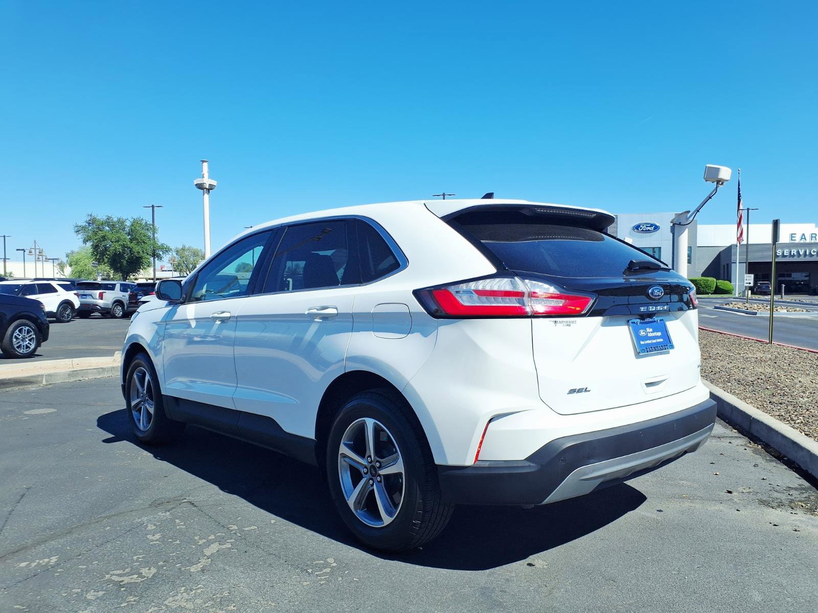 Certified 2023 Ford Edge SEL w/ Convenience Package AWD/4WD image 4