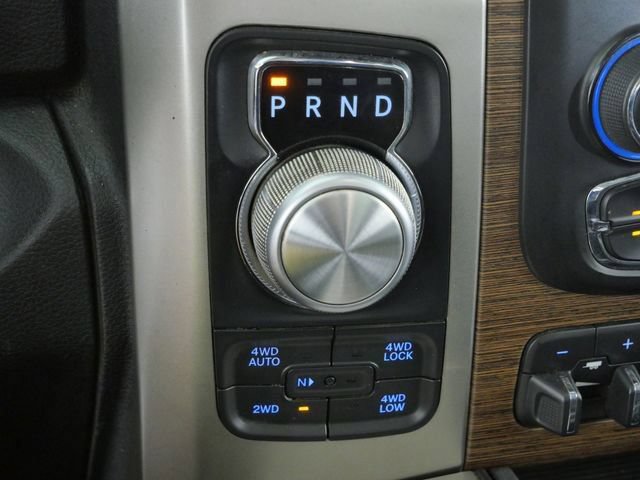 Used 2017 RAM 1500 Laramie w/ Convenience Group AWD/4WD image 32