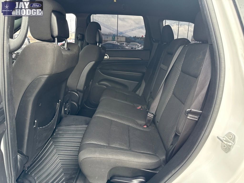 Used 2021 Jeep Grand Cherokee Laredo w/ Security & Convenience Group image 29