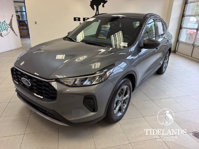 Certified 2025 Ford Escape ST-Line FWD image 4