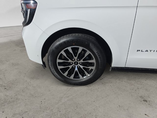 Certified 2025 Ford Expedition Max Platinum AWD/4WD image 9
