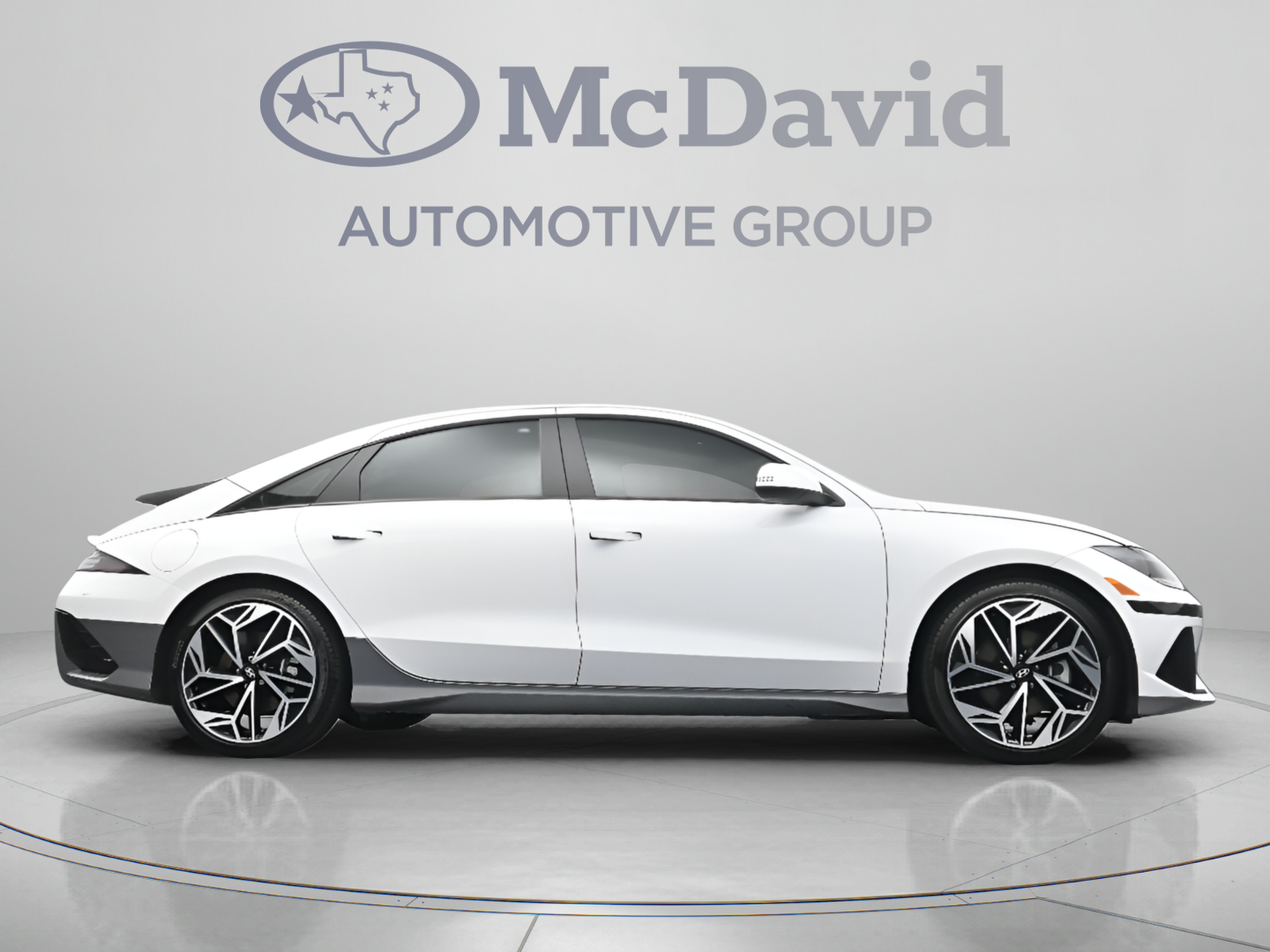 Used 2025 Hyundai Ioniq 6 SEL RWD image 31