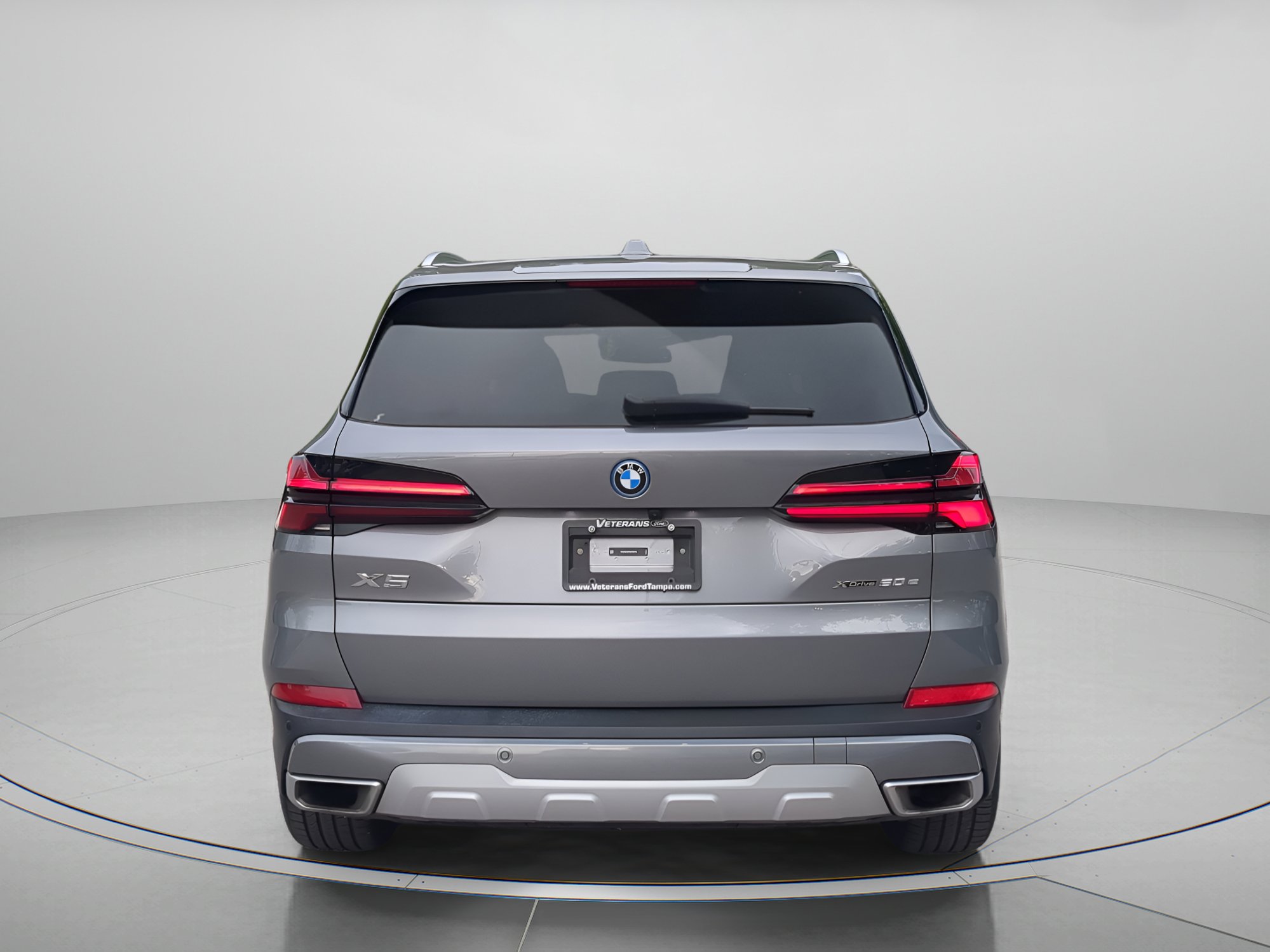 Used 2025 BMW X5 xDrive50e AWD/4WD image 41
