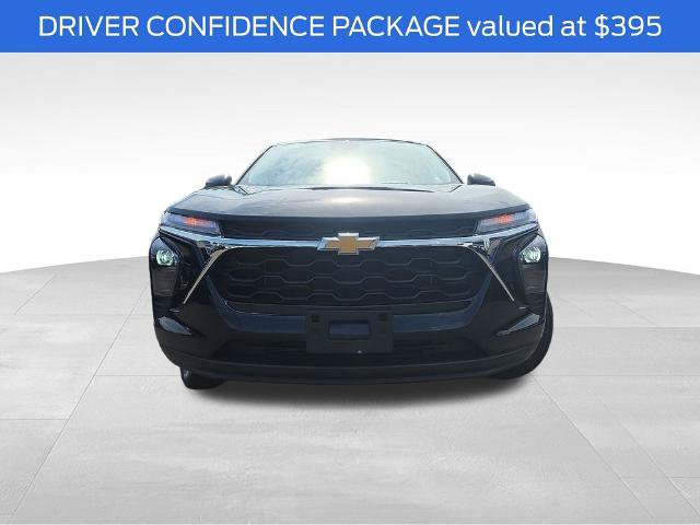 Used 2024 Chevrolet Trax LS w/ Driver Confidence Package FWD image 3