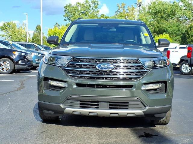 Certified 2023 Ford Explorer XLT w/ Equipment Group 202A AWD/4WD image 2