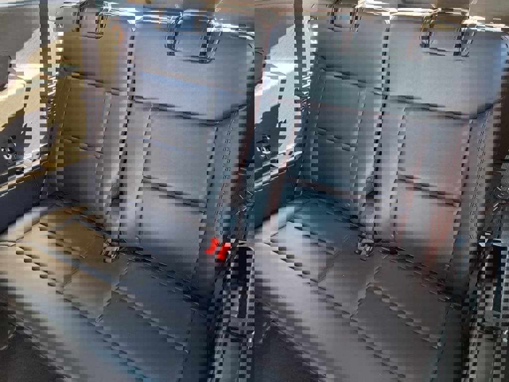 Certified 2025 Ford Explorer ST image 13