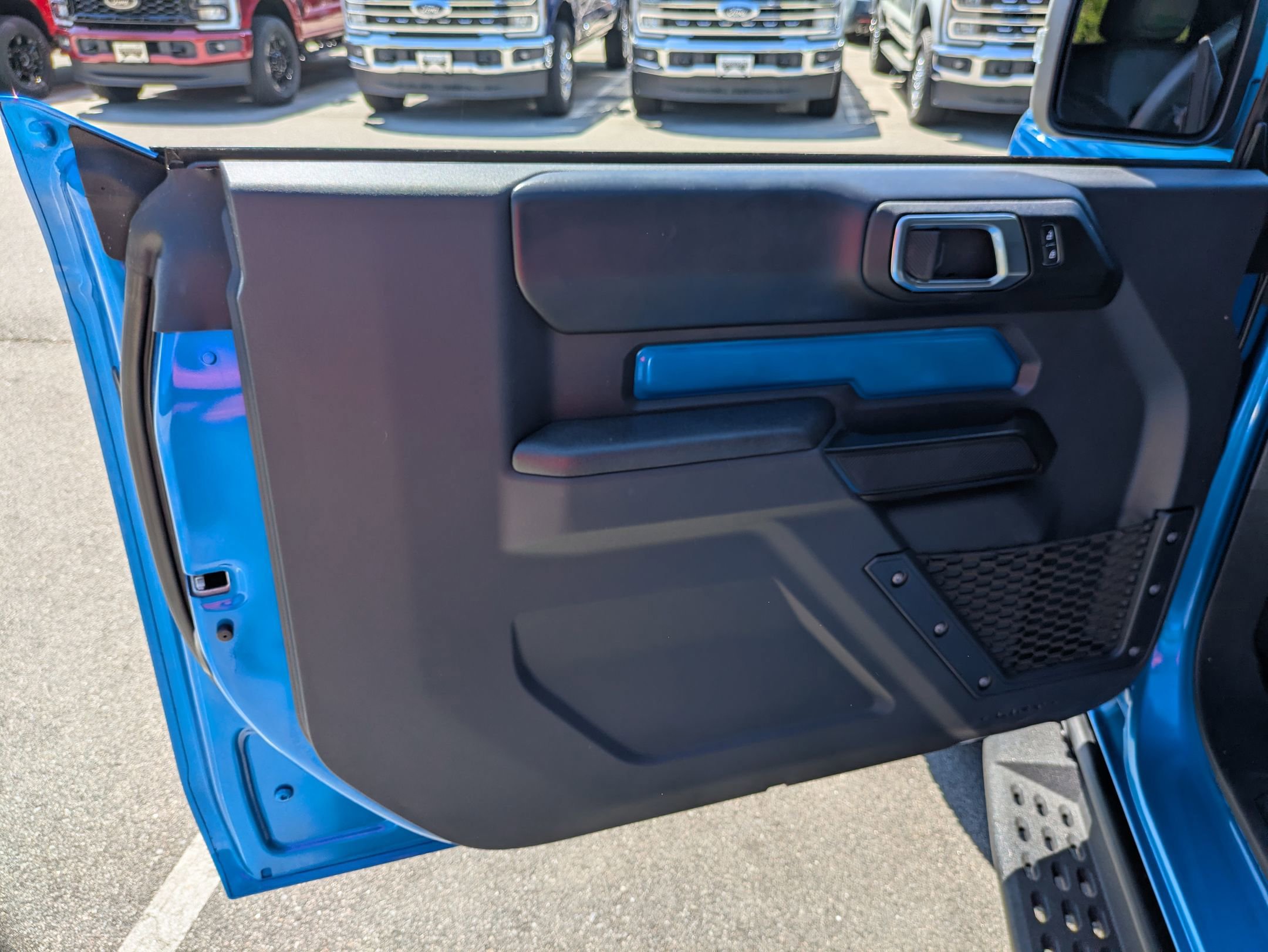 Certified 2025 Ford Bronco Badlands image 16