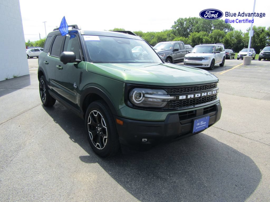 Certified 2025 Ford Bronco Sport Outer Banks w/ Outer Banks Tech Package+ AWD/4WD image 10