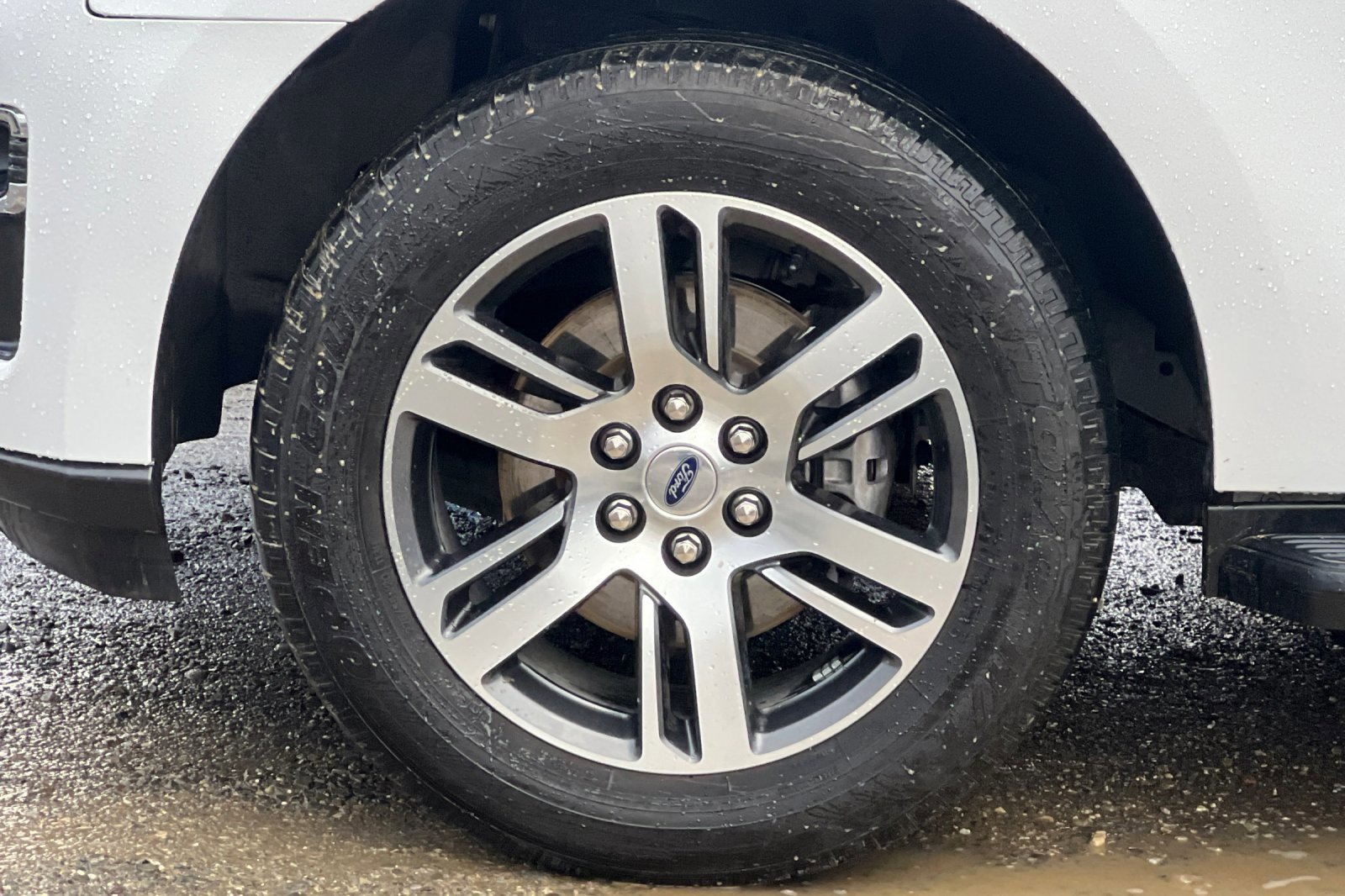 Certified 2024 Ford Expedition Limited image 28