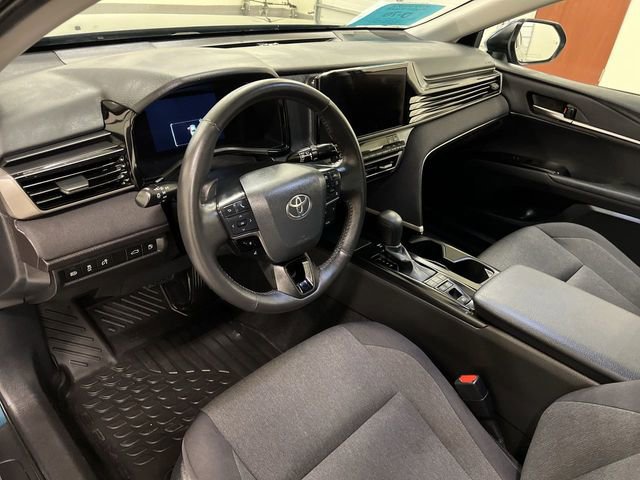 Used 2025 Toyota Camry LE w/ Convenience Package image 11