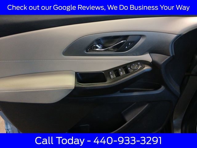 Used 2023 Chevrolet Traverse LS w/ Midnight/Sport Edition image 27